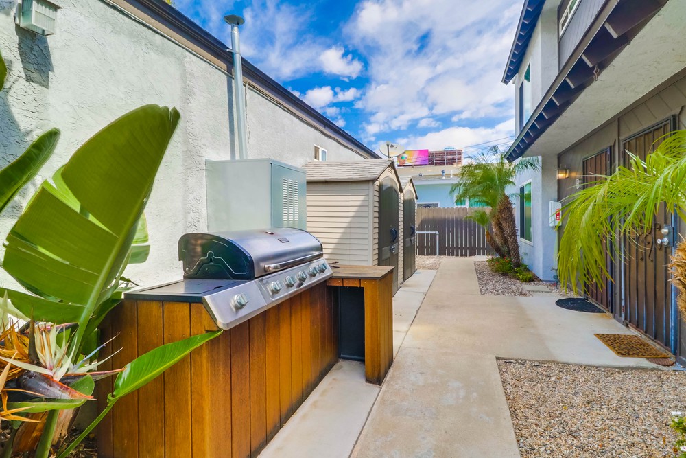 Virtual tour photo 42 of 43 for 3737 Ingraham St