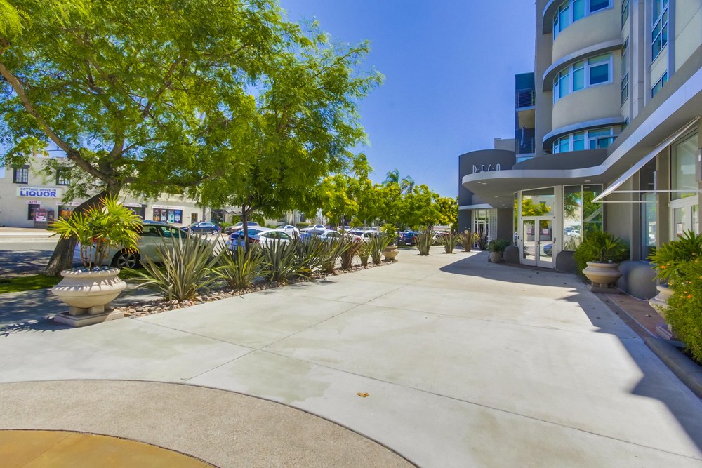 Virtual tour photo 4 of 53 for 3740 Park Blvd #219