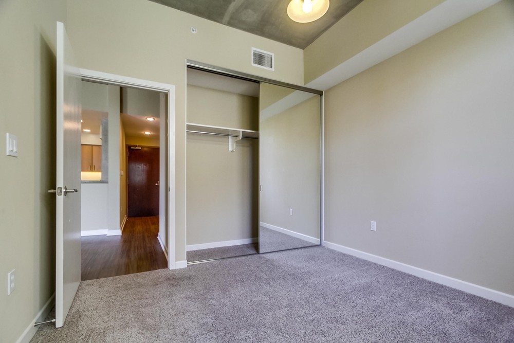 Virtual tour photo 35 of 53 for 3740 Park Blvd #219