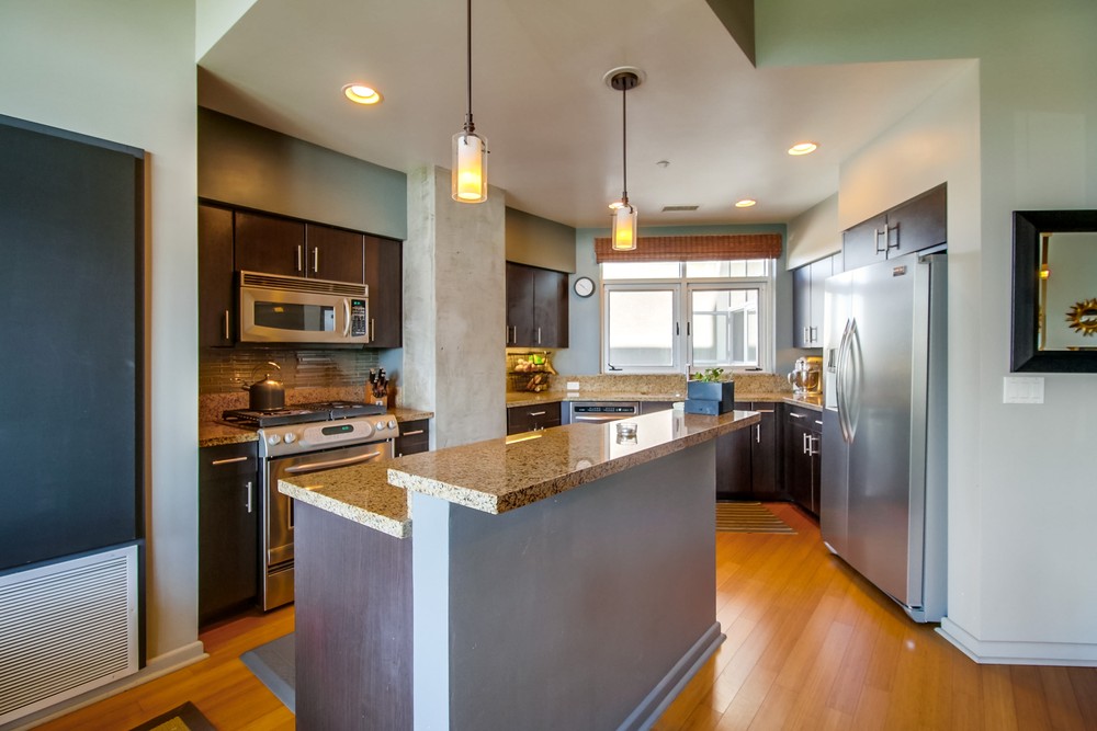 Virtual tour photo 13 of 43 for 3740 Park Blvd #309