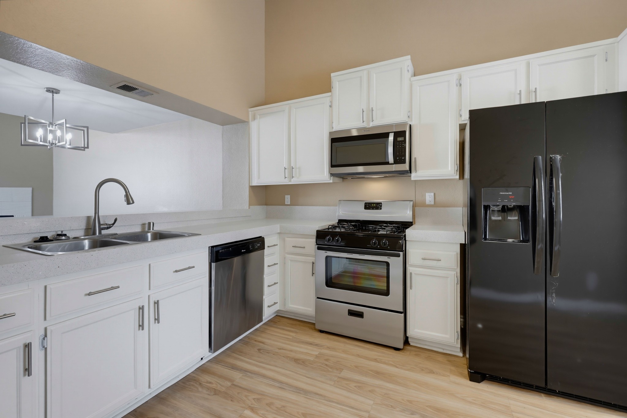 Virtual tour photo 18 of 68 for 3740 S Bear St #121
