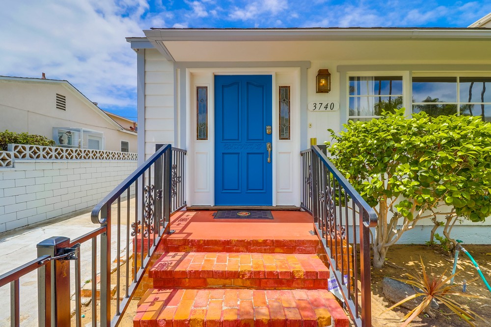 Virtual tour photo 4 of 44 for 3740 Yosemite St
