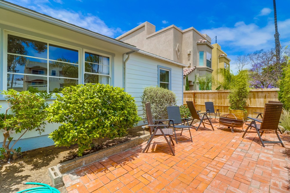 Virtual tour photo 5 of 44 for 3740 Yosemite St