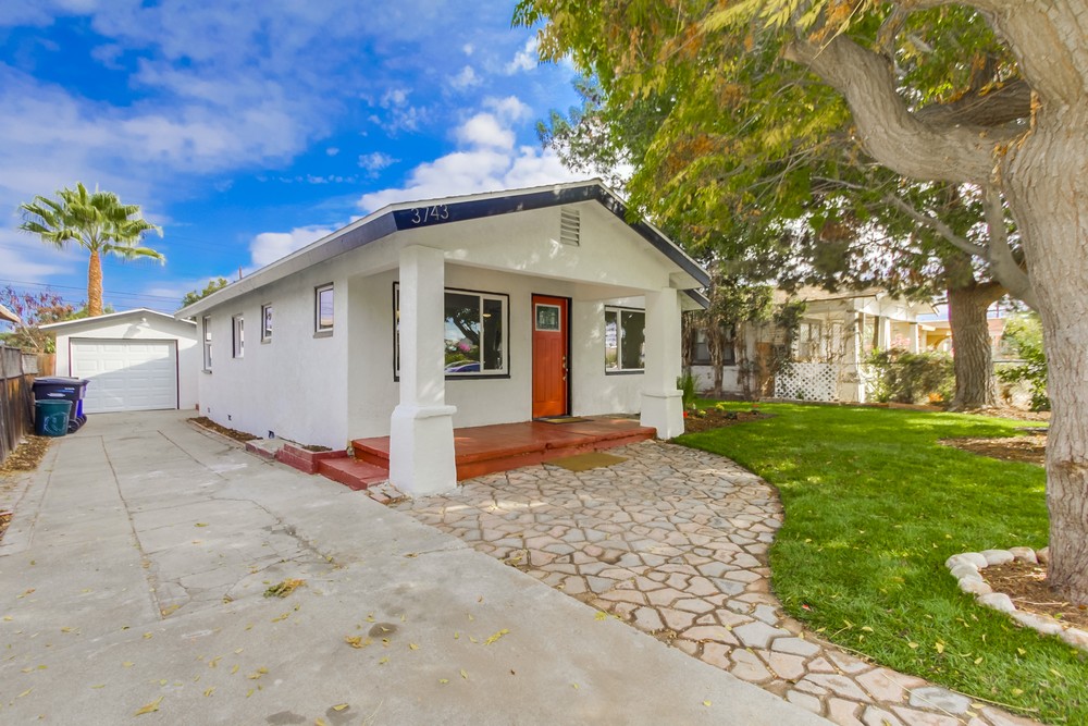 Virtual tour photo 4 of 37 for 3743 46th St