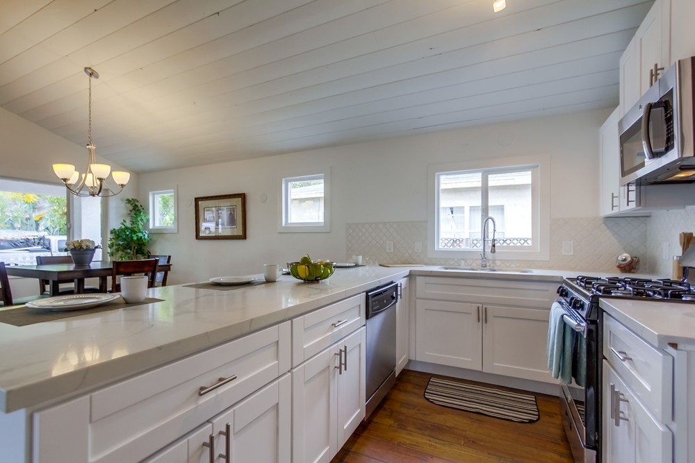 Virtual tour photo 18 of 37 for 3743 46th St