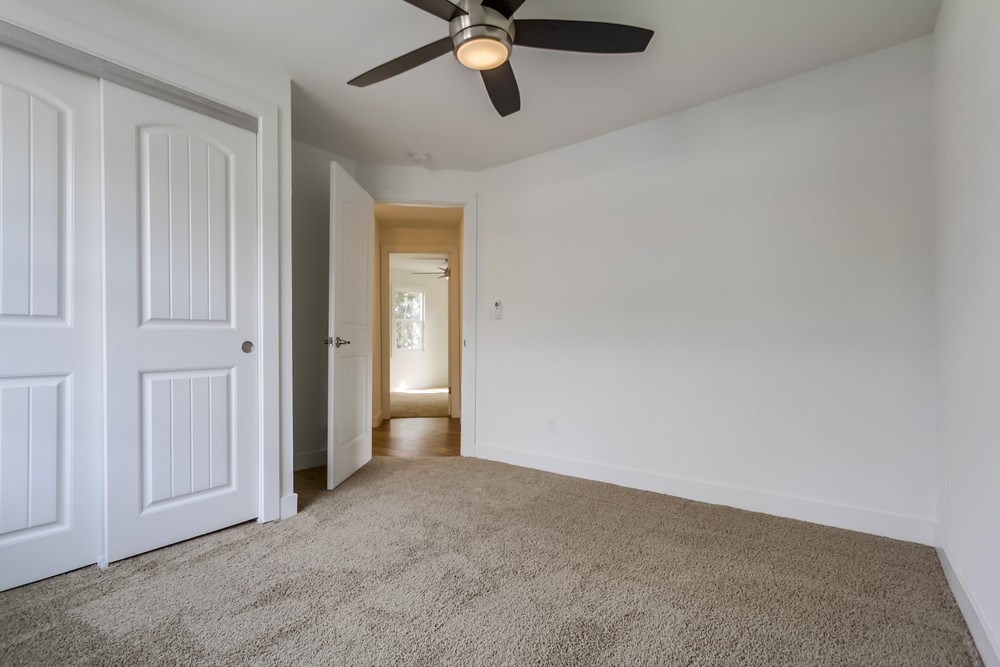 Virtual tour photo 26 of 37 for 3743 46th St
