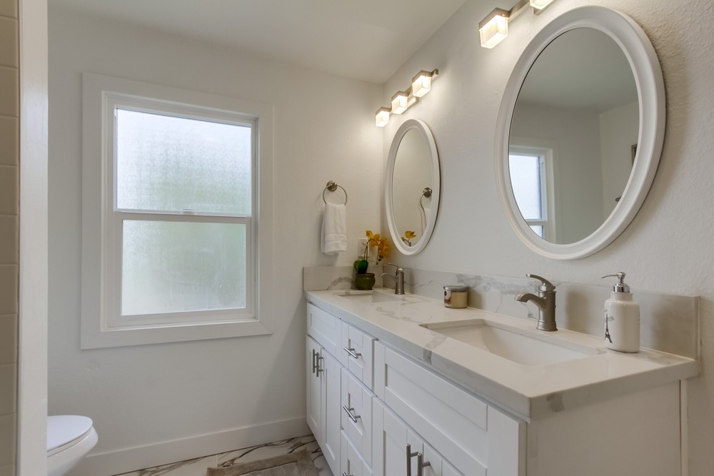 Virtual tour photo 29 of 37 for 3743 46th St