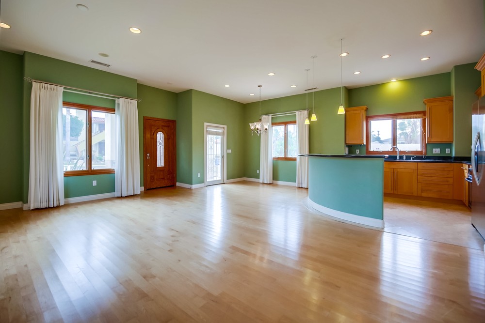 Virtual tour photo 11 of 49 for 3744 Mississippi St