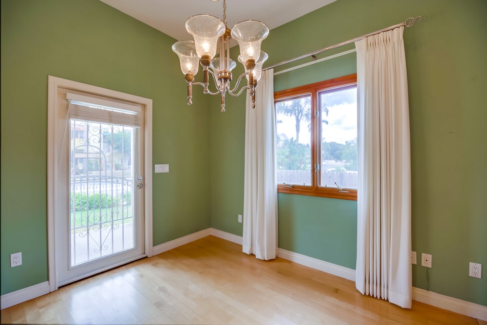 Virtual tour photo 19 of 49 for 3744 Mississippi St