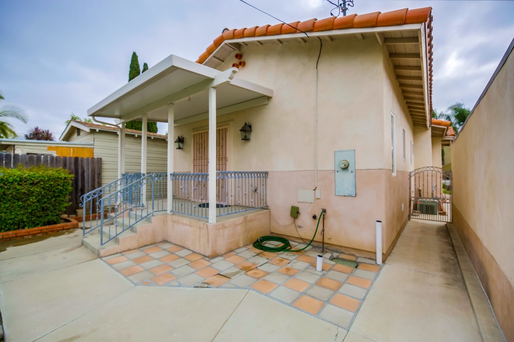 Virtual tour photo 43 of 49 for 3744 Mississippi St