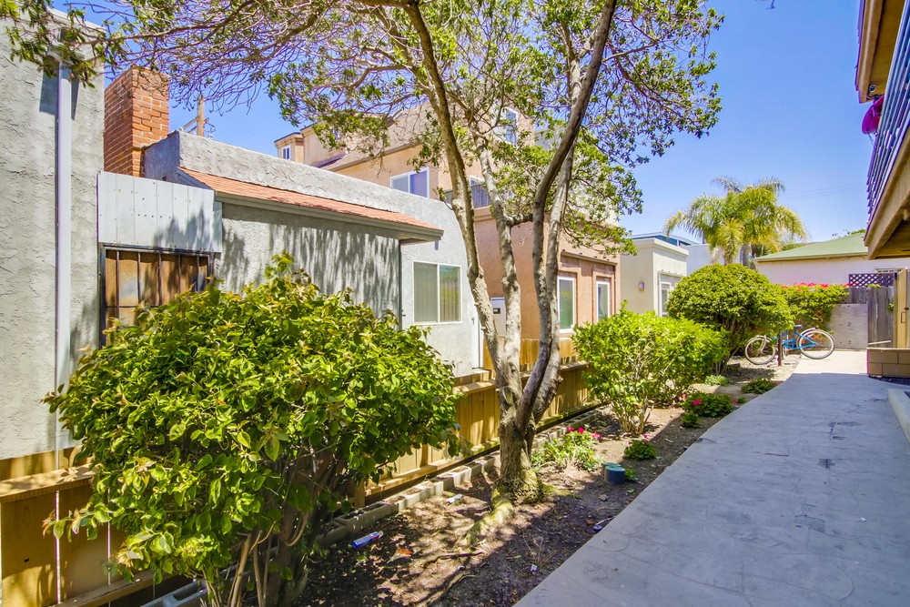 Virtual tour photo 32 of 38 for 3745 Mission Blvd