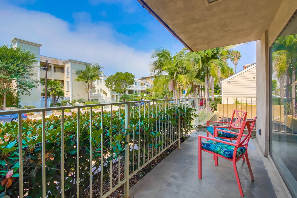 Virtual tour photo 15 of 32 for 3745 Riviera Dr APT 1