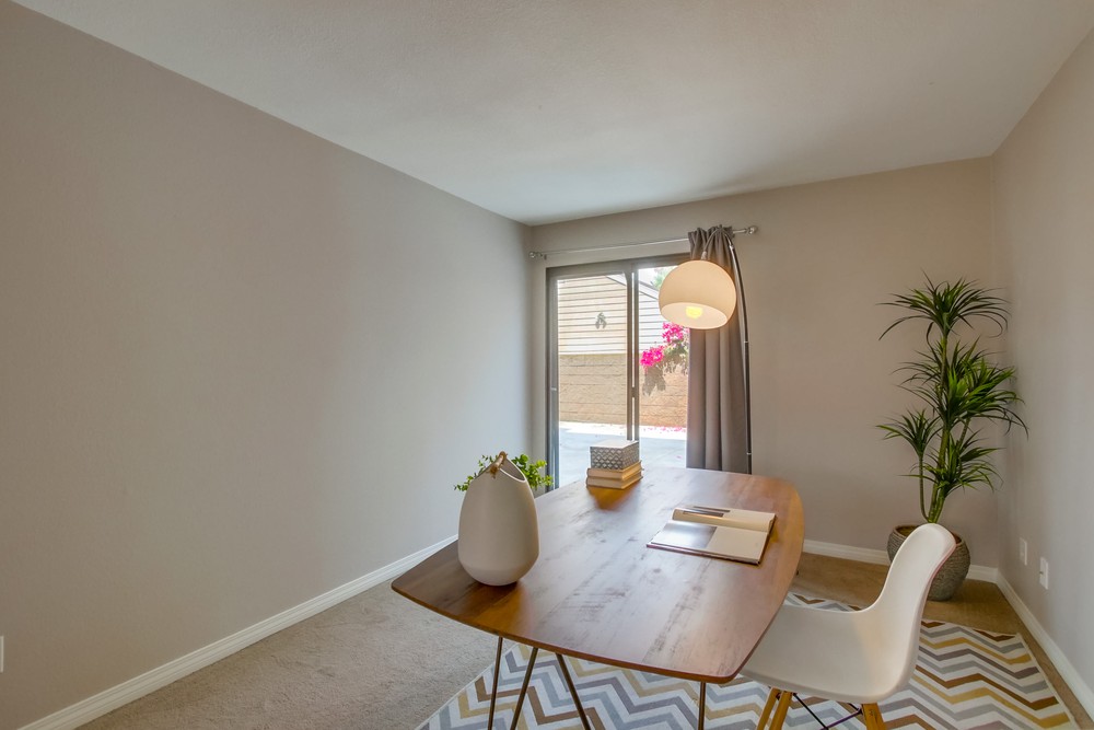 Virtual tour photo 17 of 32 for 3745 Riviera Dr APT 1