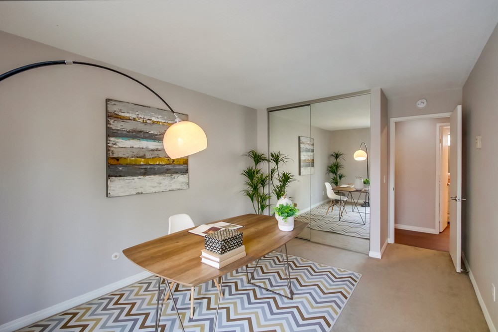 Virtual tour photo 18 of 32 for 3745 Riviera Dr APT 1