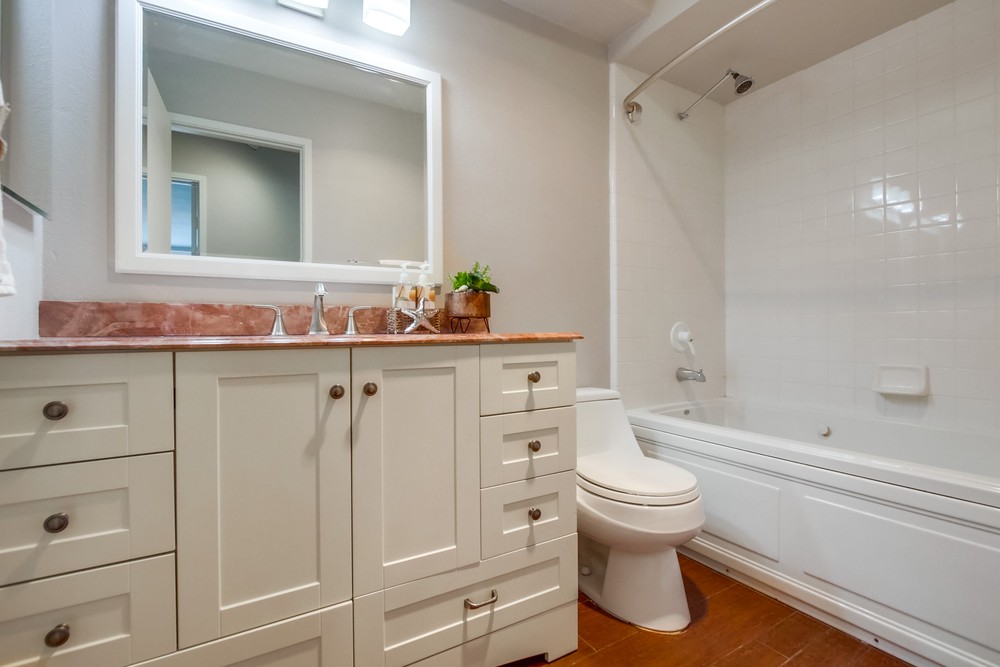 Virtual tour photo 19 of 32 for 3745 Riviera Dr APT 1