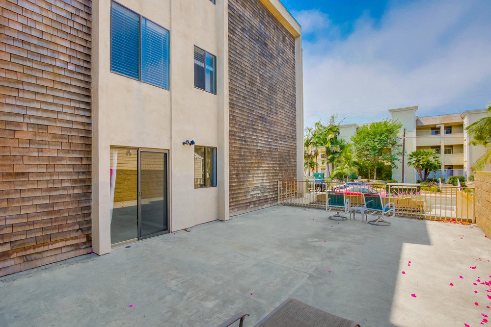 Virtual tour photo 32 of 32 for 3745 Riviera Dr APT 1