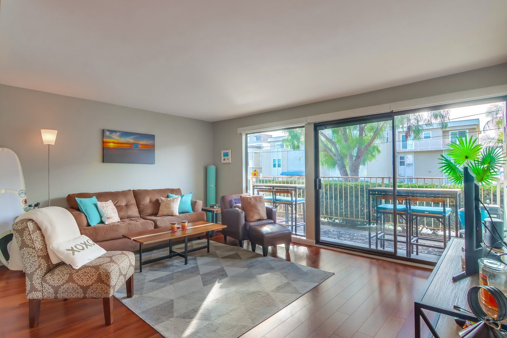 Virtual tour photo 5 of 41 for 3745 Riviera Dr APT 2