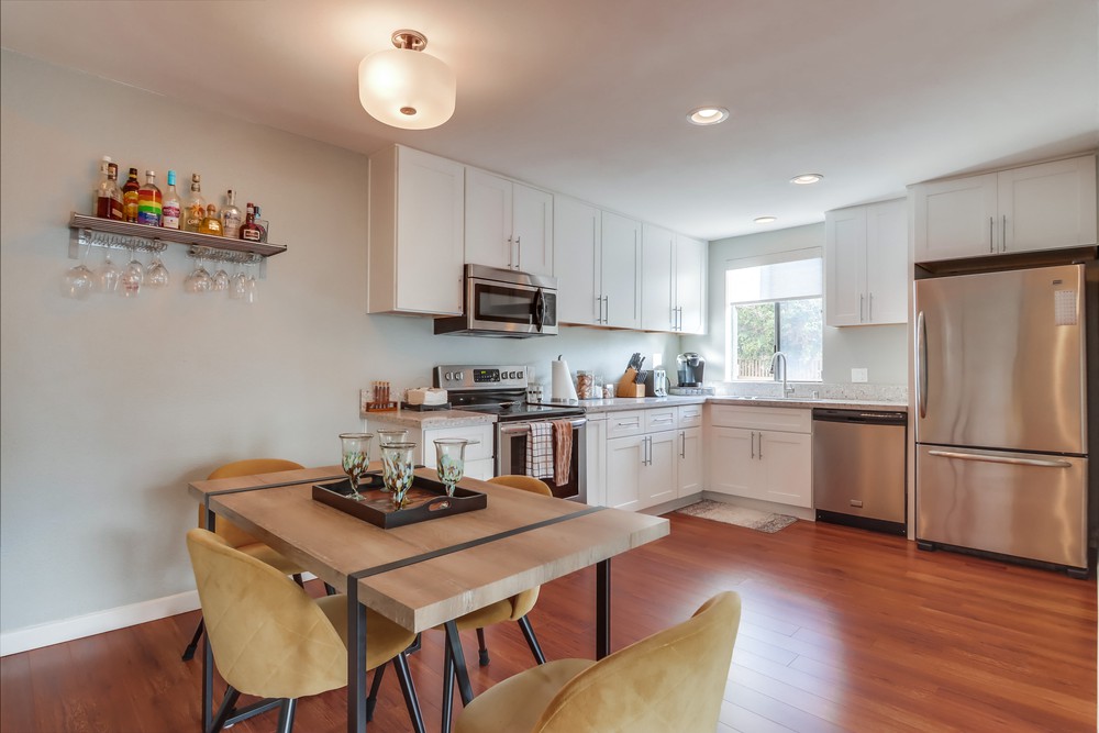Virtual tour photo 10 of 41 for 3745 Riviera Dr APT 2