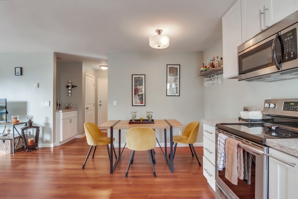 Virtual tour photo 19 of 41 for 3745 Riviera Dr APT 2