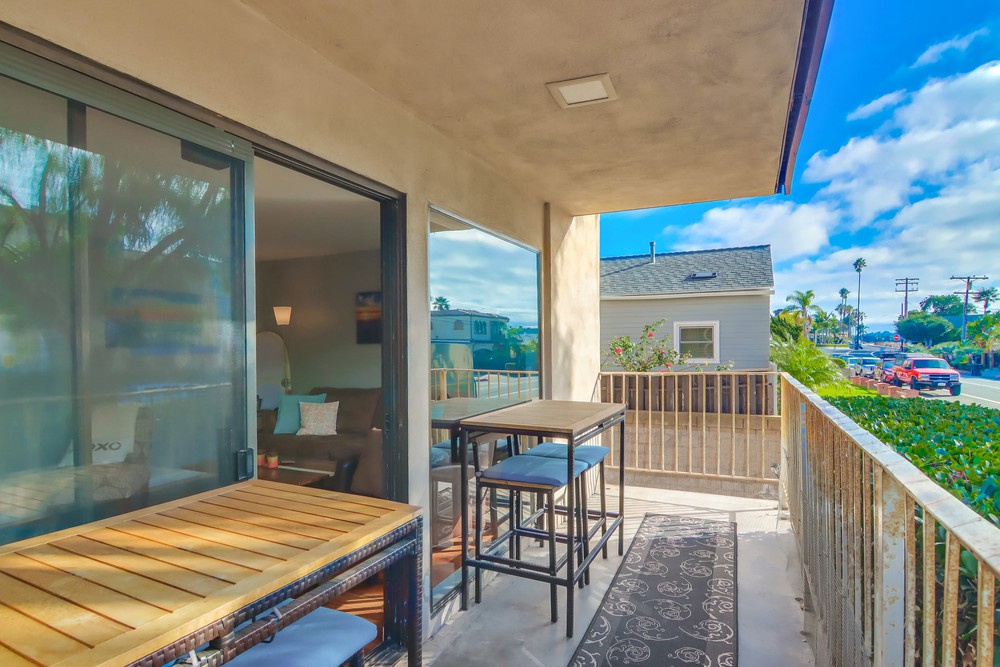 Virtual tour photo 22 of 41 for 3745 Riviera Dr APT 2