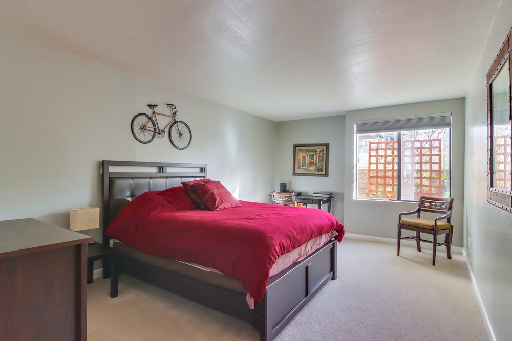Virtual tour photo 33 of 41 for 3745 Riviera Dr APT 2