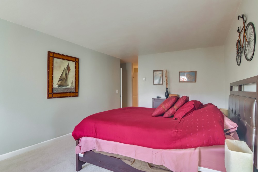 Virtual tour photo 36 of 41 for 3745 Riviera Dr APT 2