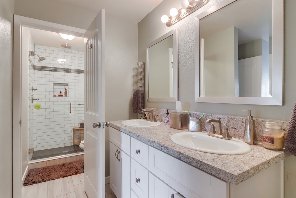 Virtual tour photo 38 of 41 for 3745 Riviera Dr APT 2