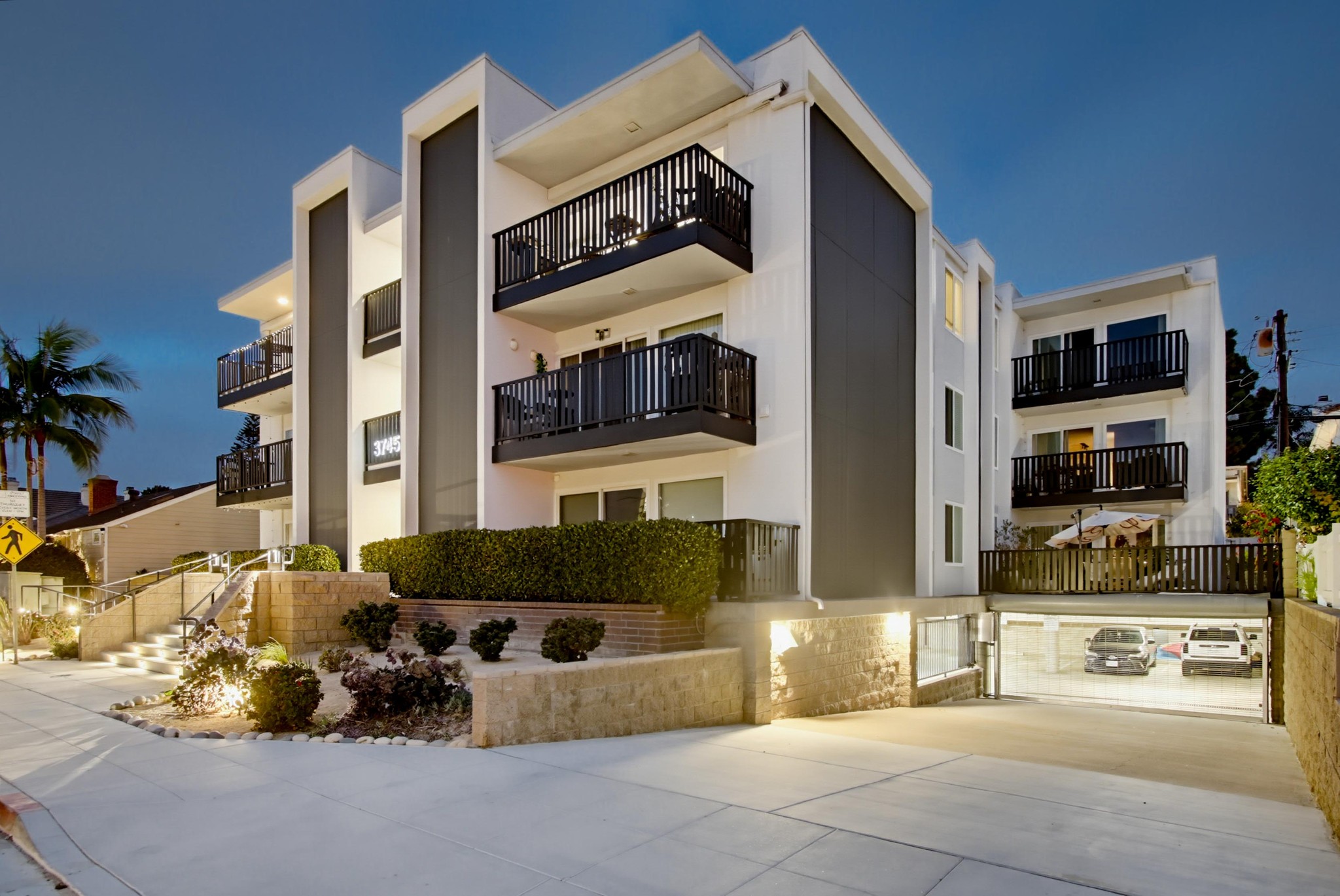 Virtual tour photo 1 of 85 for 3745 Riviera Dr Apt 9