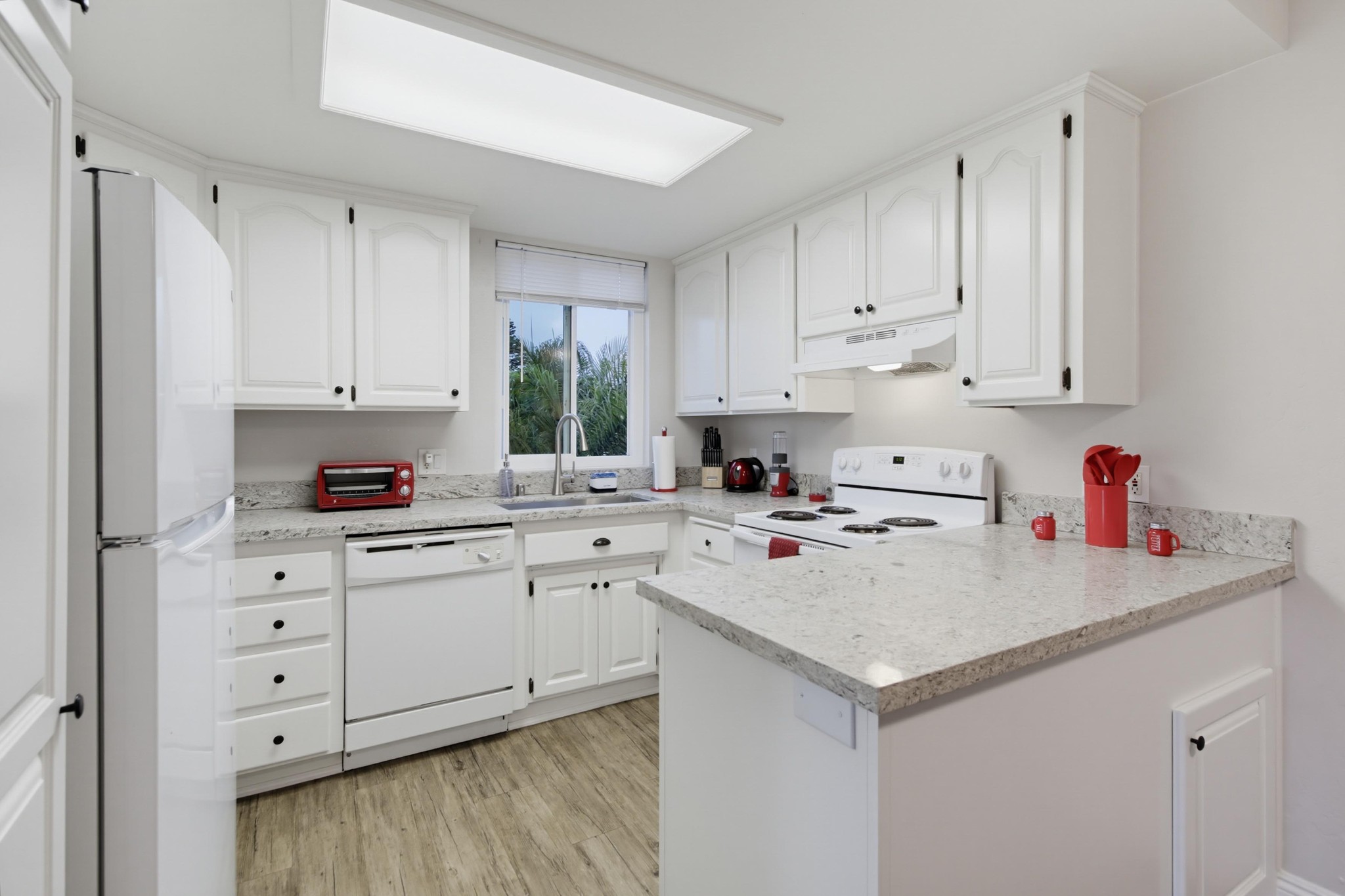 Virtual tour photo 12 of 85 for 3745 Riviera Dr Apt 9