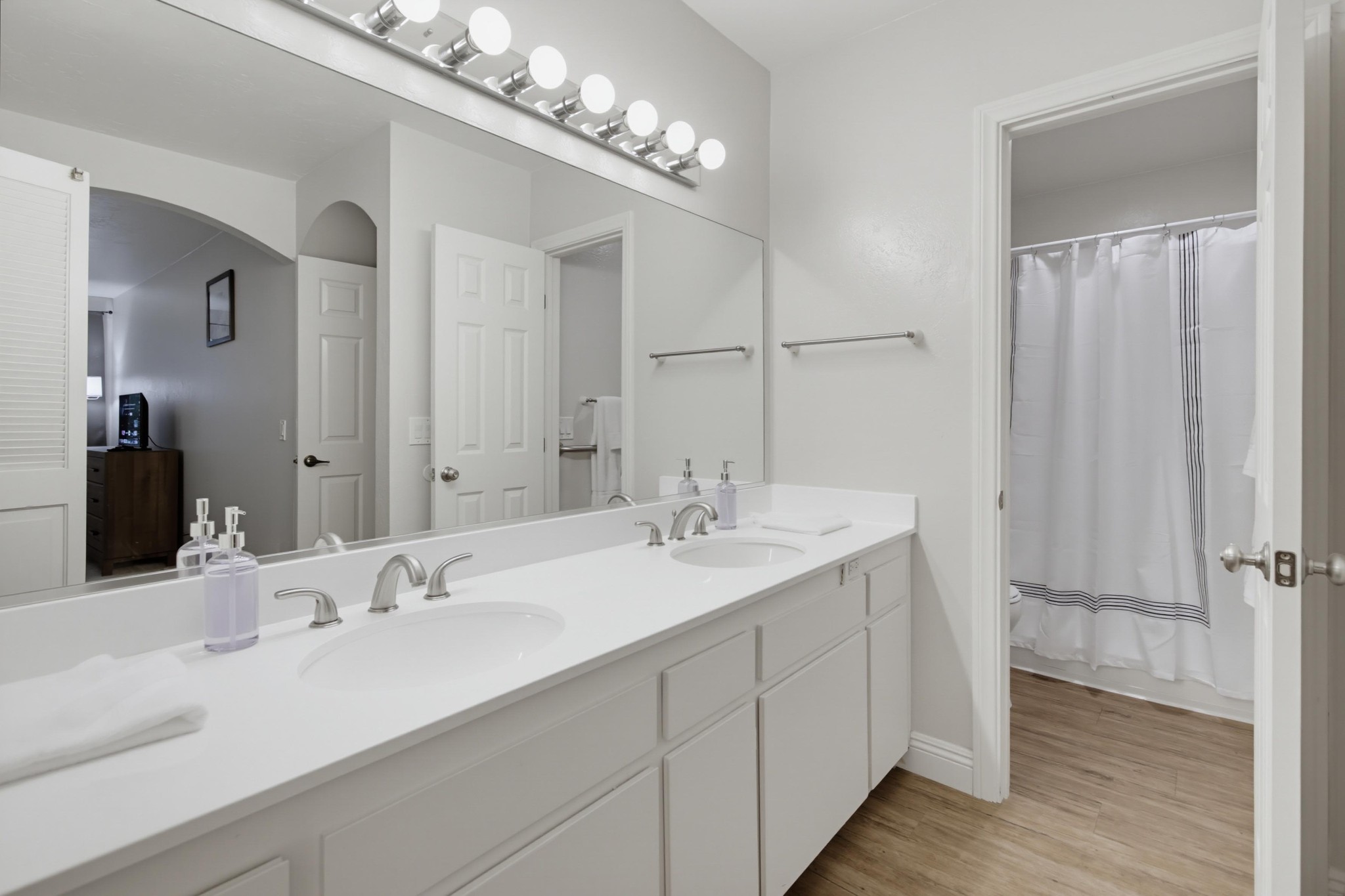 Virtual tour photo 24 of 85 for 3745 Riviera Dr Apt 9