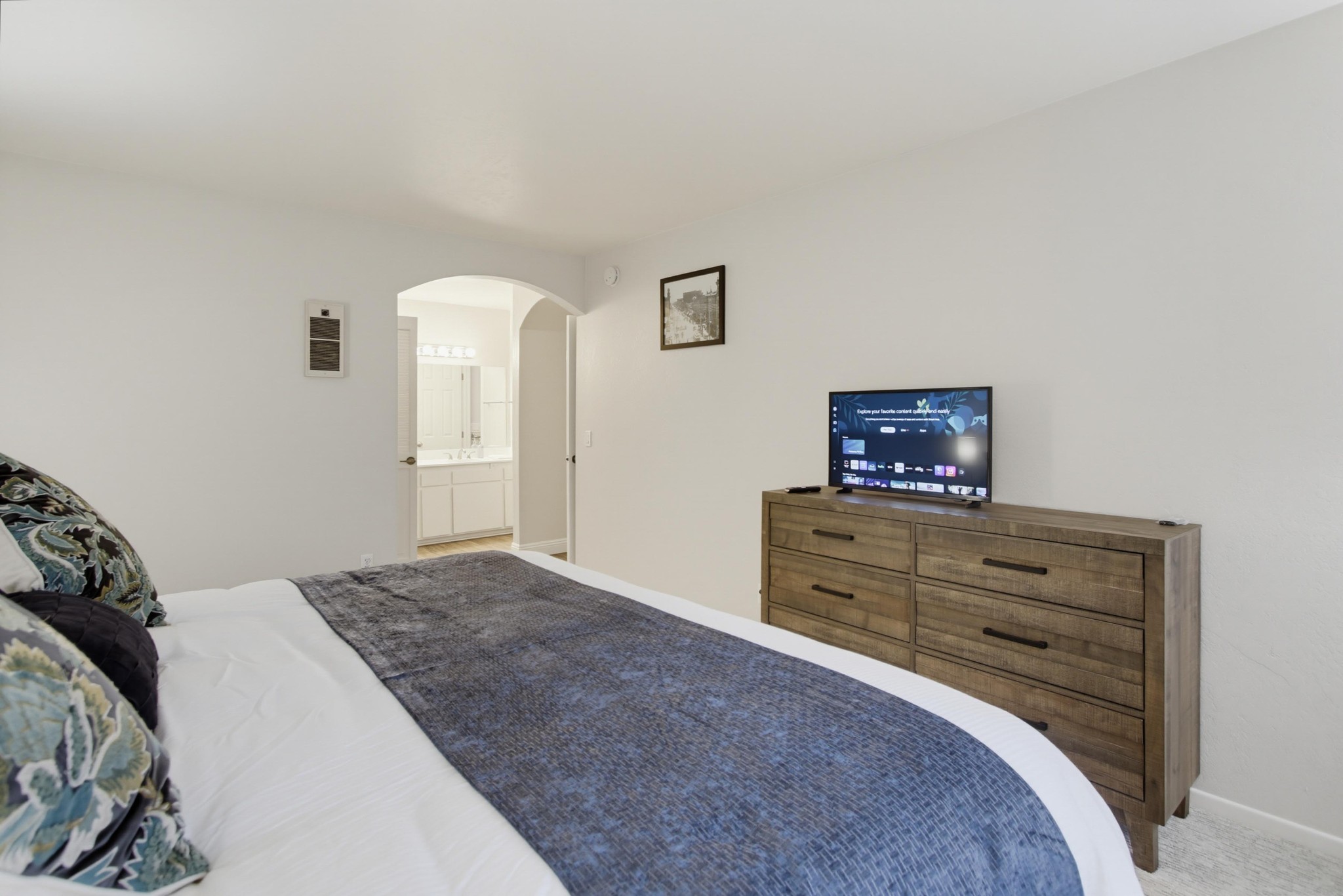 Virtual tour photo 31 of 85 for 3745 Riviera Dr Apt 9