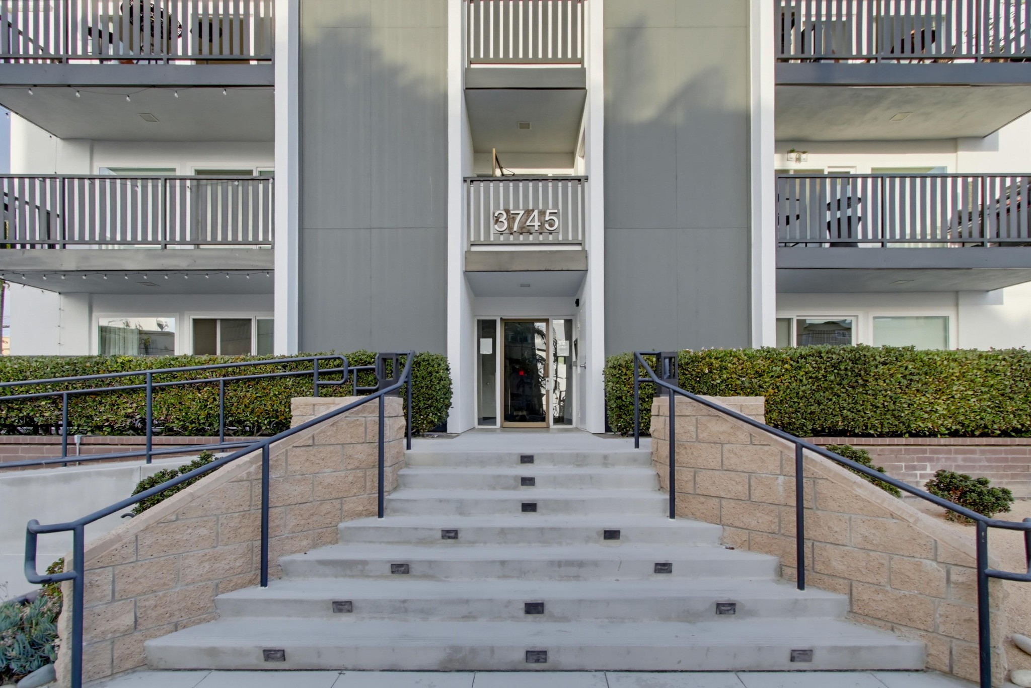 Virtual tour photo 47 of 85 for 3745 Riviera Dr Apt 9