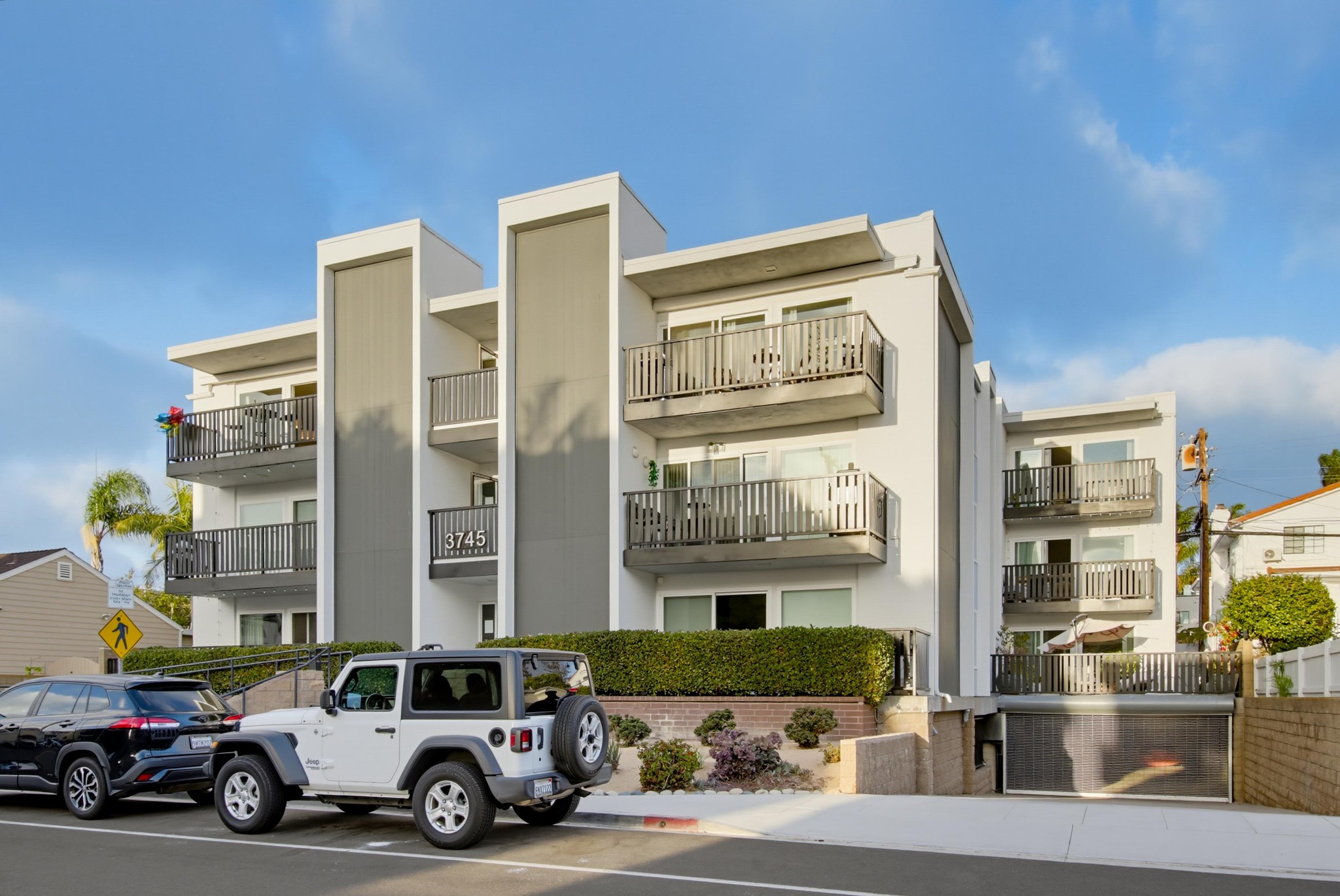 Virtual tour photo 51 of 85 for 3745 Riviera Dr Apt 9