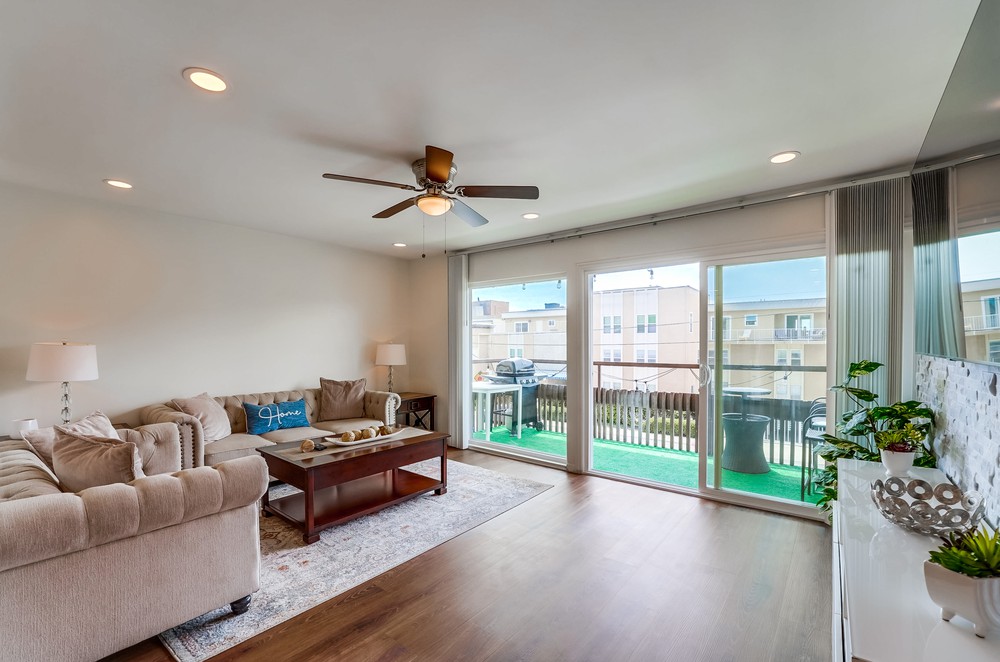 Virtual tour photo 5 of 39 for 3745 Riviera Dr