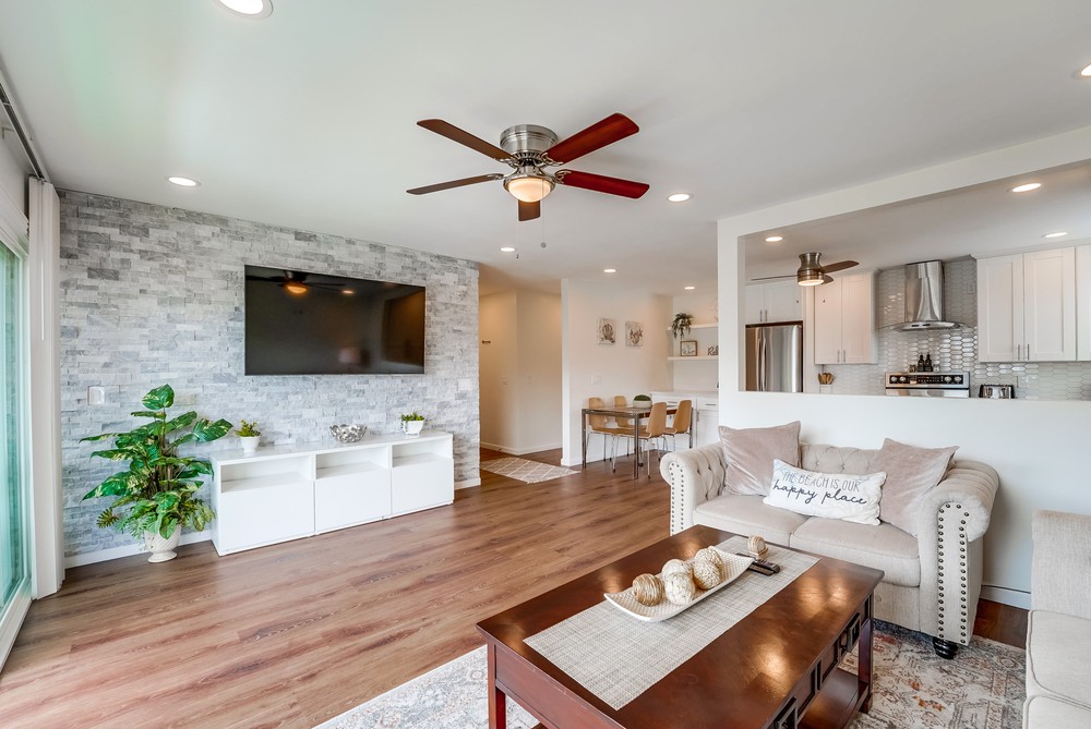 Virtual tour photo 7 of 39 for 3745 Riviera Dr