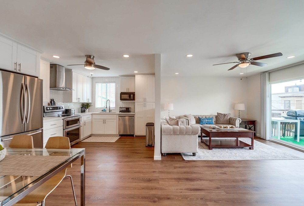 Virtual tour photo 9 of 39 for 3745 Riviera Dr