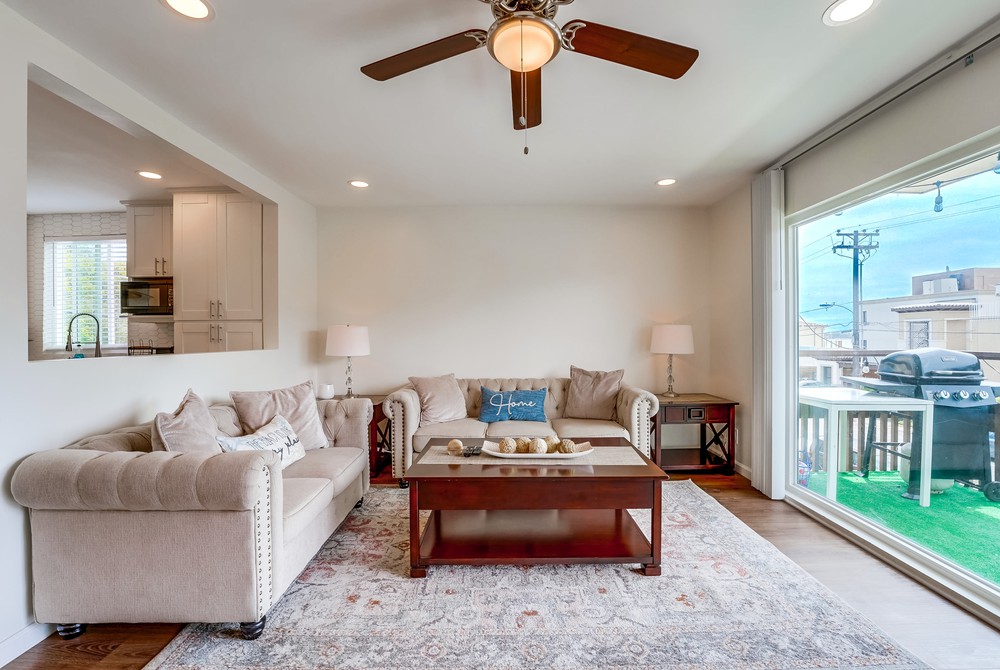 Virtual tour photo 11 of 39 for 3745 Riviera Dr