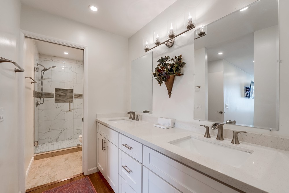 Virtual tour photo 25 of 39 for 3745 Riviera Dr