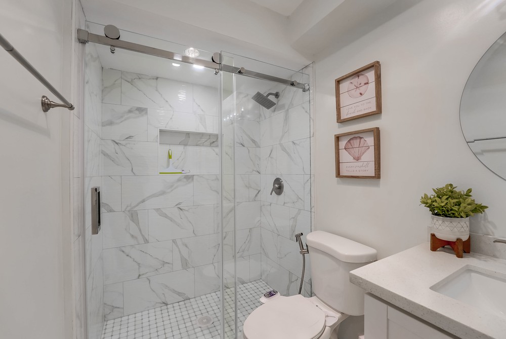 Virtual tour photo 32 of 39 for 3745 Riviera Dr