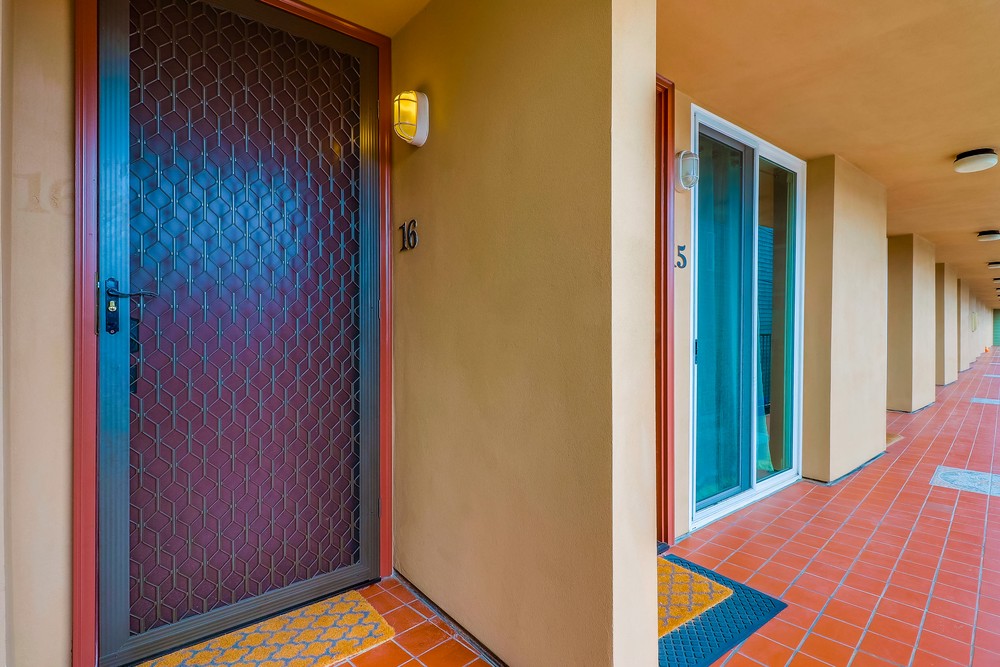 Virtual tour photo 5 of 38 for 3750 Bayside Walk #16