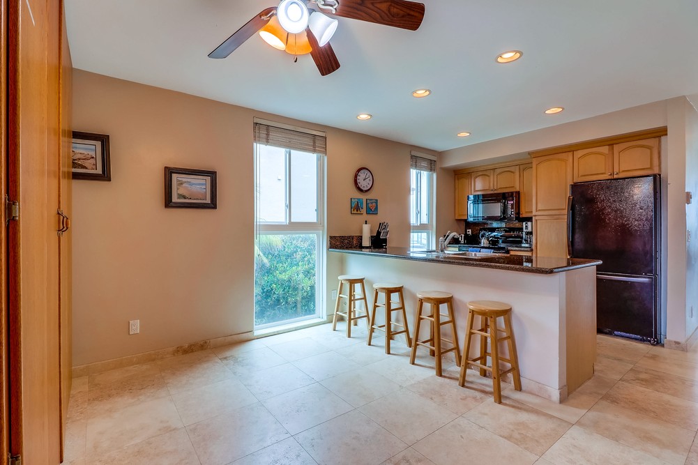 Virtual tour photo 15 of 38 for 3750 Bayside Walk #16