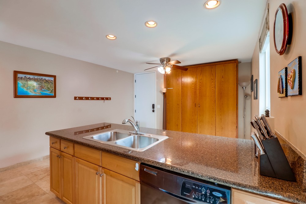 Virtual tour photo 19 of 38 for 3750 Bayside Walk #16