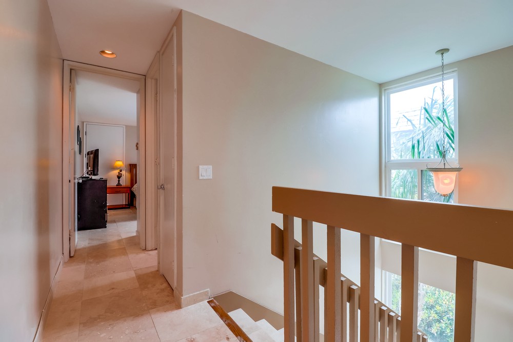 Virtual tour photo 23 of 38 for 3750 Bayside Walk #16