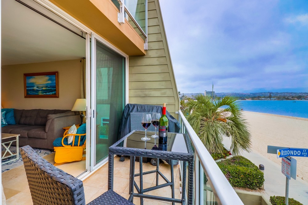 Virtual tour photo 33 of 38 for 3750 Bayside Walk #16