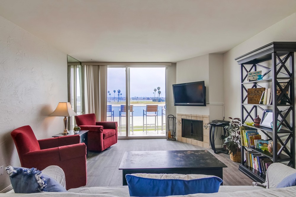 Virtual tour photo 4 of 39 for 3750 Bayside Walk