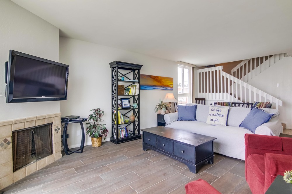 Virtual tour photo 7 of 39 for 3750 Bayside Walk