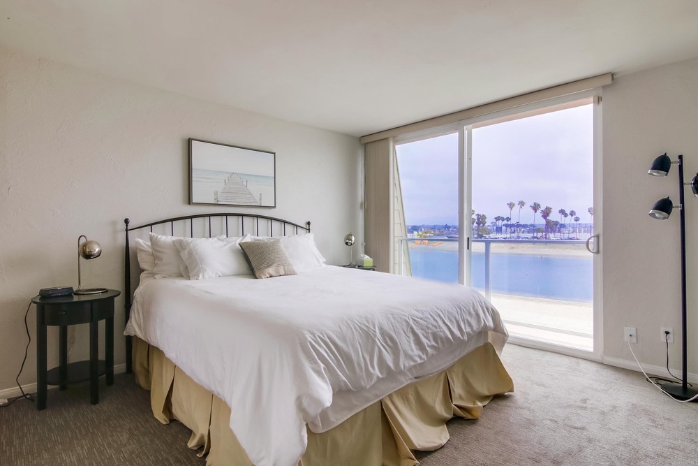 Virtual tour photo 27 of 39 for 3750 Bayside Walk