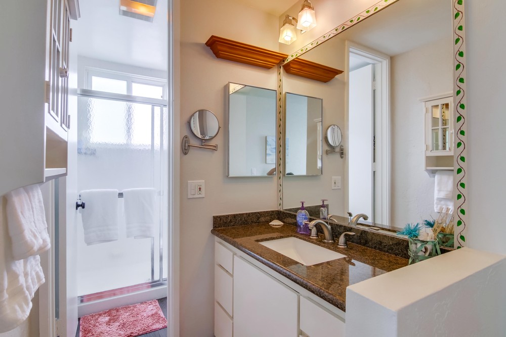 Virtual tour photo 31 of 39 for 3750 Bayside Walk