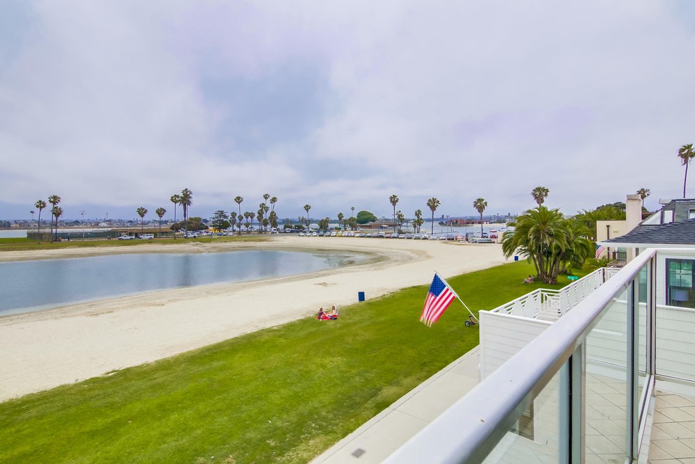 Virtual tour photo 35 of 39 for 3750 Bayside Walk