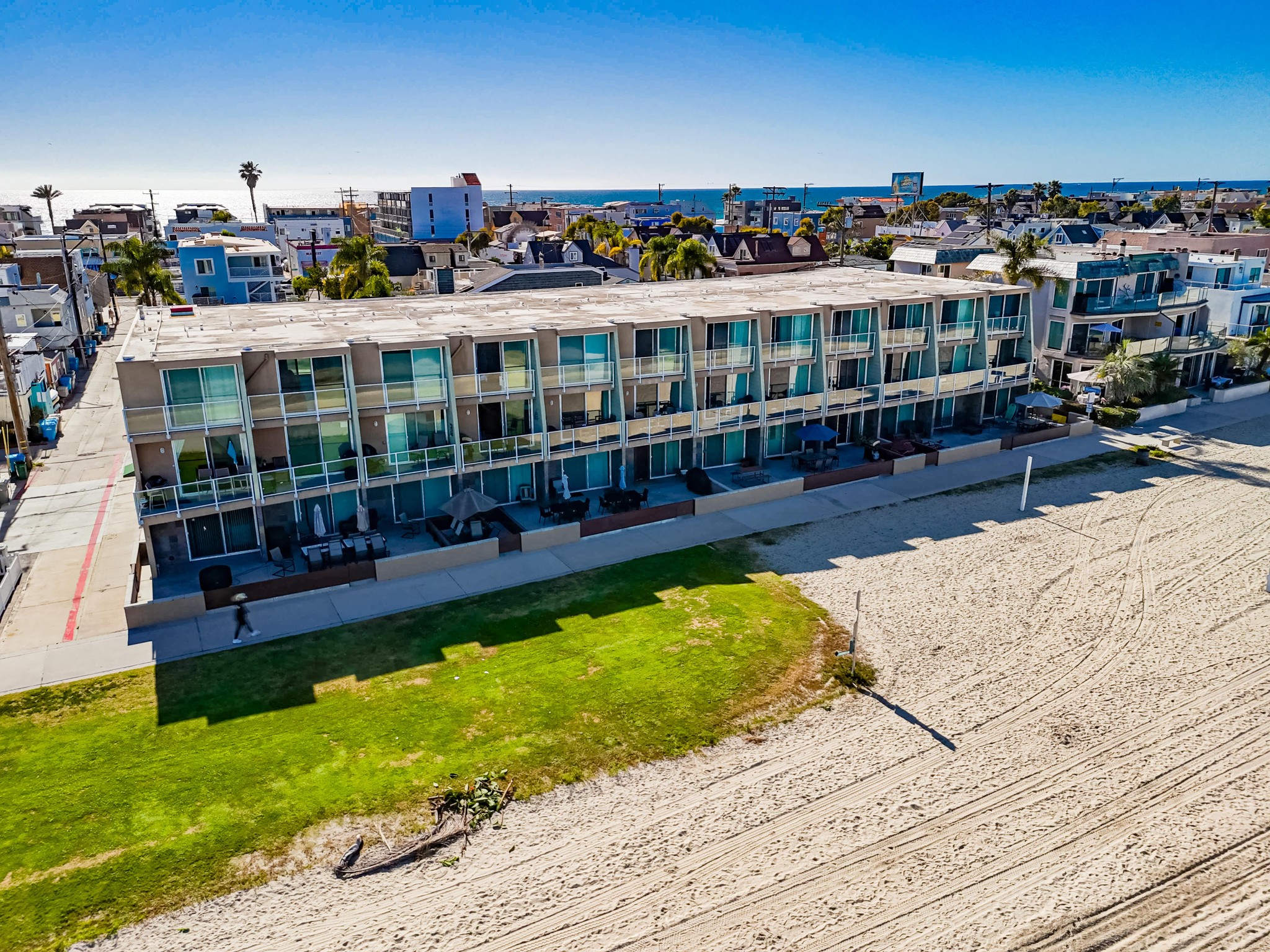 Virtual tour photo 7 of 8 for 3750 Bayside Walk
